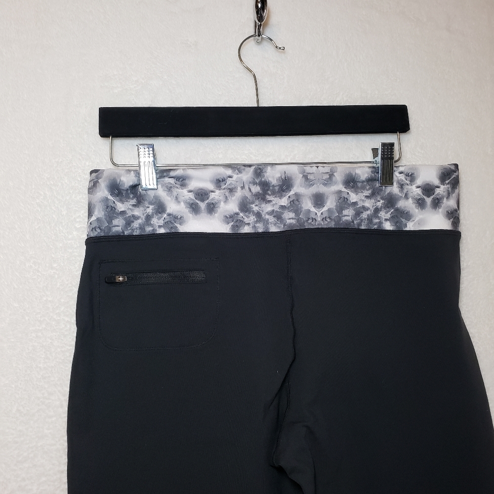 LULULEMON ATHLETICA ~ Wide Leg - Picture 4 of 6